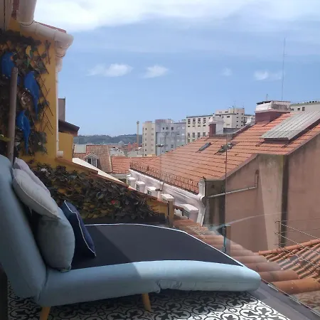 Апартаменти Peaceful Loft - Amazing Terrace & View Лісабон