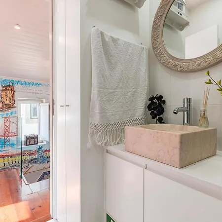 Peaceful Loft - Amazing Terrace & View